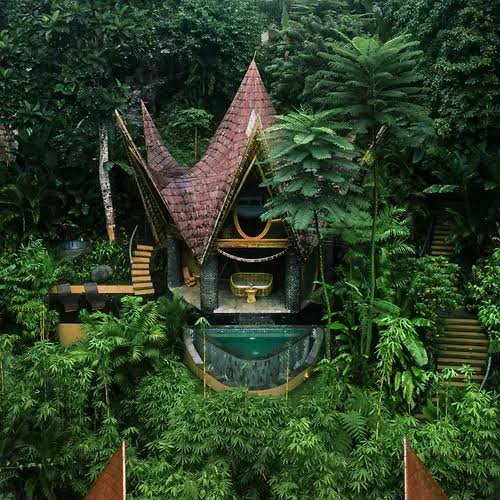 Suenyo Eco Retreat jungle bath